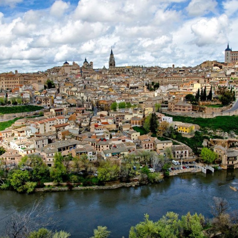 ألكازر هو مصطلح يطلق على القصور والحصون الأندلسية التاريخية