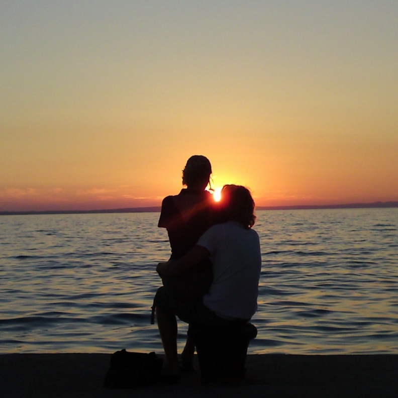 جزر لشهر العسل على شكل قلوب