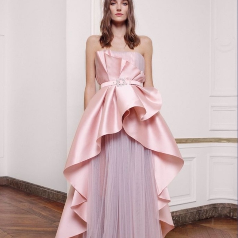 الوان فساتين بدرجات الباستيل