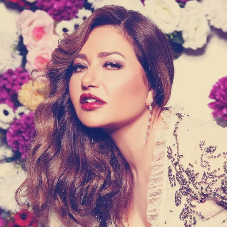 ليلى علوي تكشف اسرار جمالها