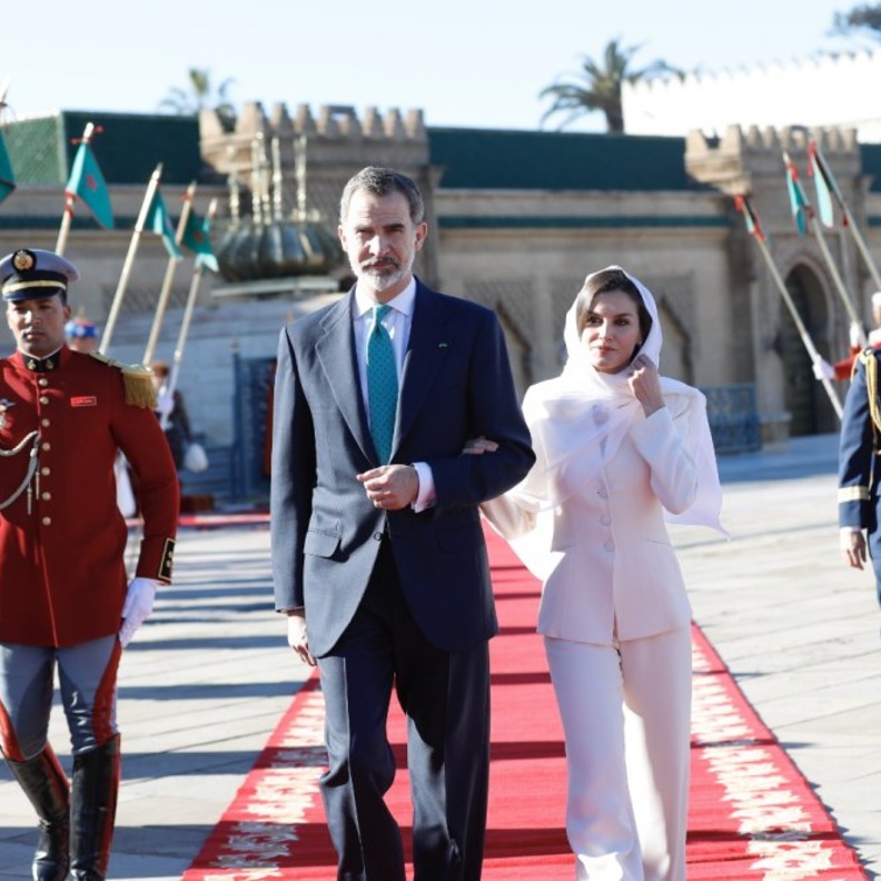إطلالات مميزة للملكة ليتيزيا في زيارتها للمغرب مع زوجها الملك فيليب