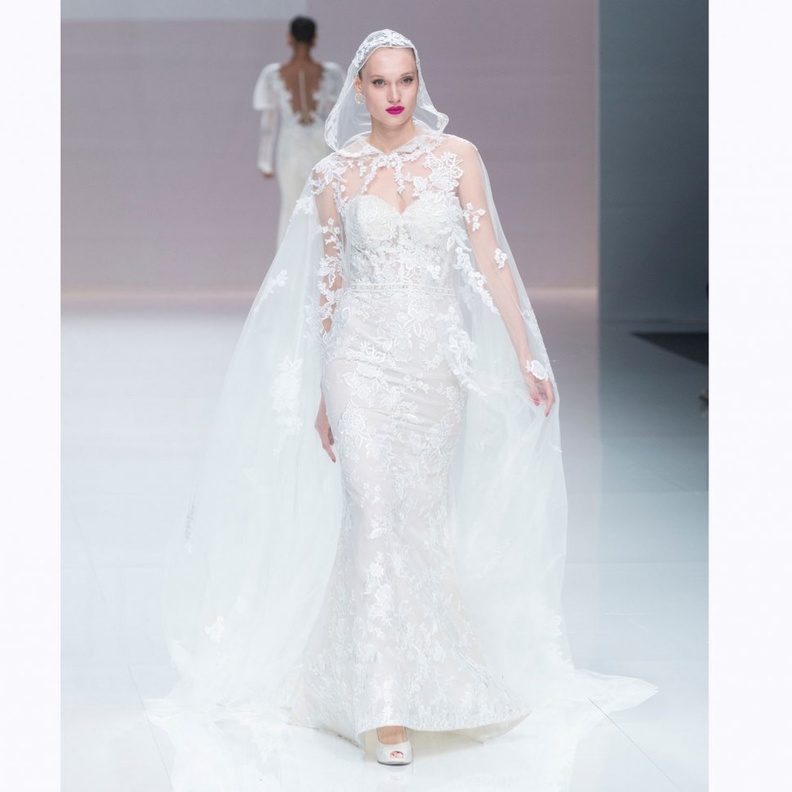 فساتين زفاف رومانسية