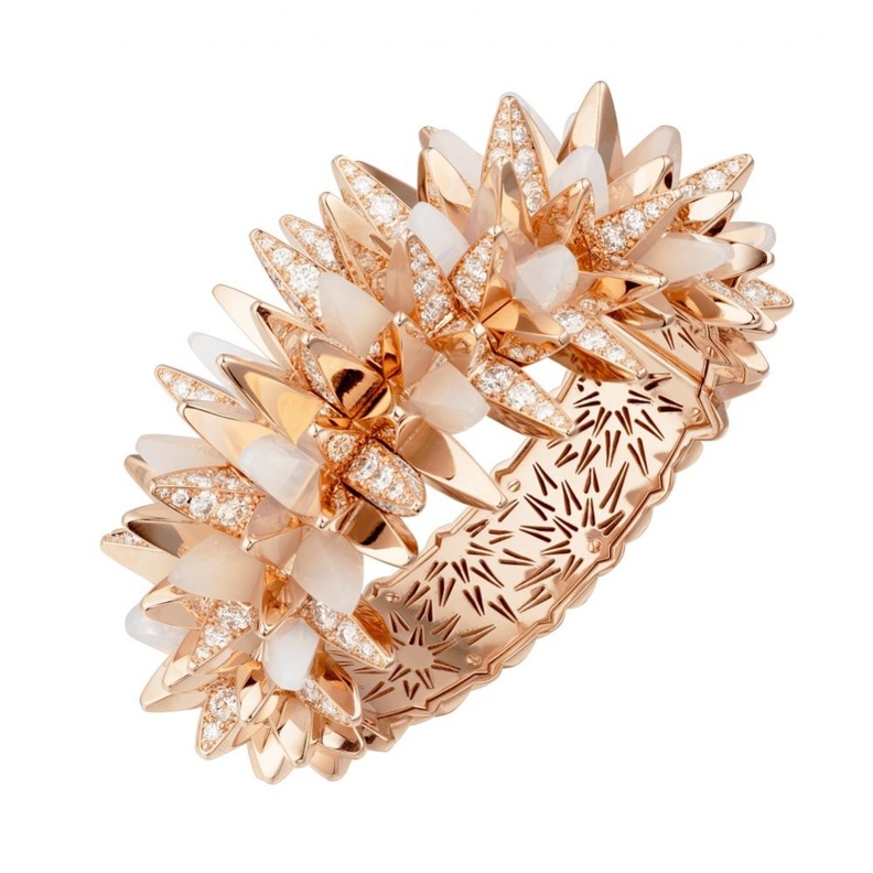  اسوارة من هاري ونستون Harry Winston