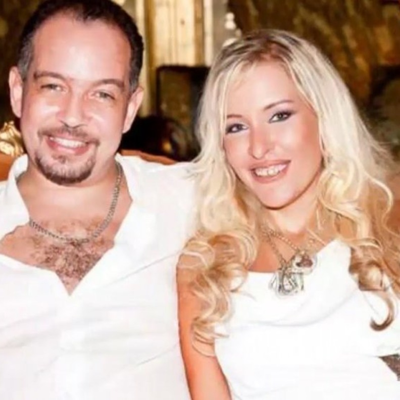 شيرين سيف النصر وزوجها السابق