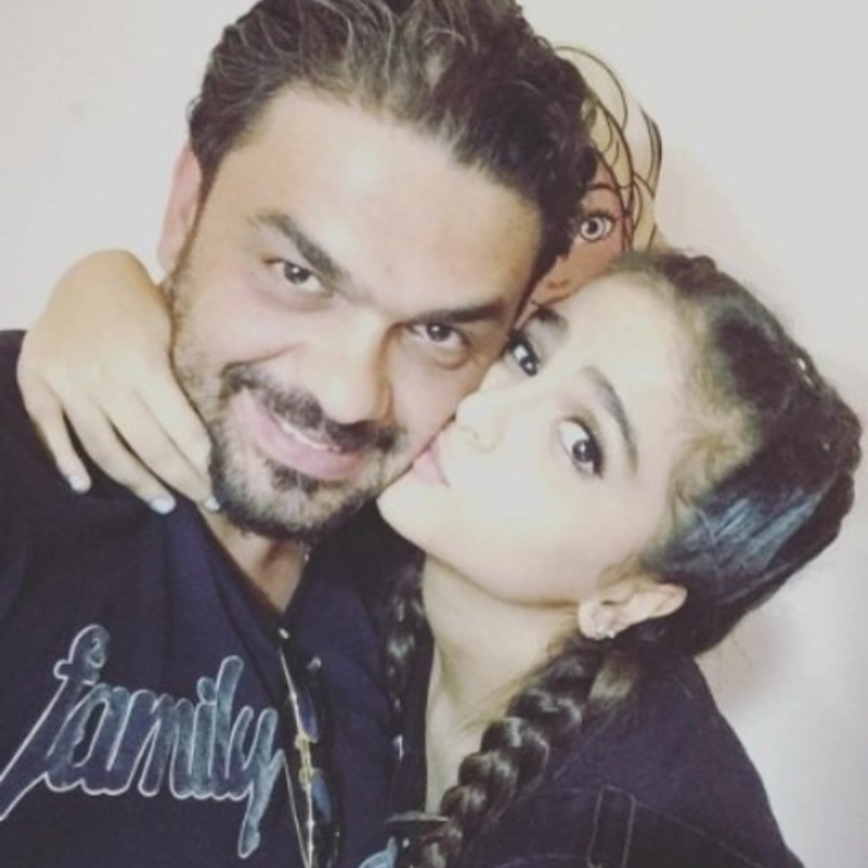 حلا الترك تتحدث بشكل صادم عن والدها