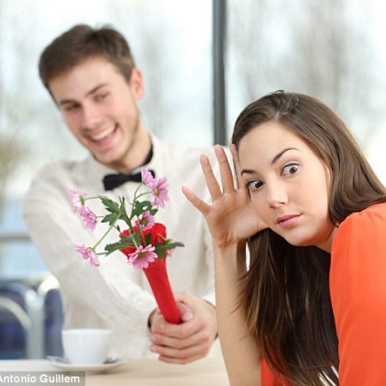 كيف ترفضين علاقته العاطفية بلباقة