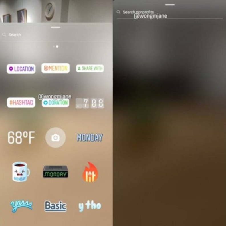 صورة لمصلق Donate الذي ظهر في النسخة التجريبية متوسطًا ملصق الوسوم و الساعة