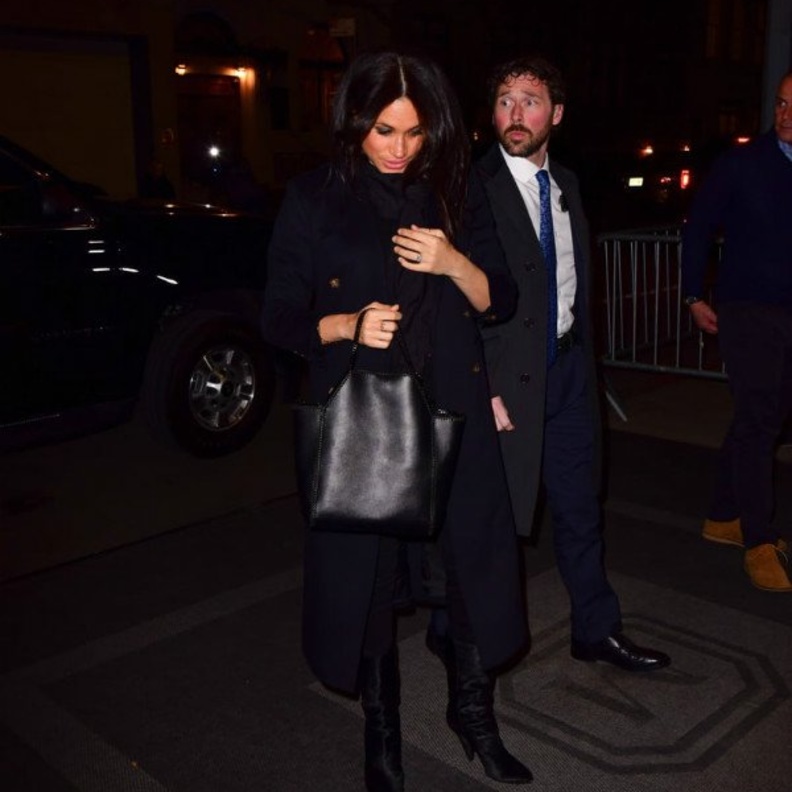 شوهدت ميغان ماركل تغادر المطعم