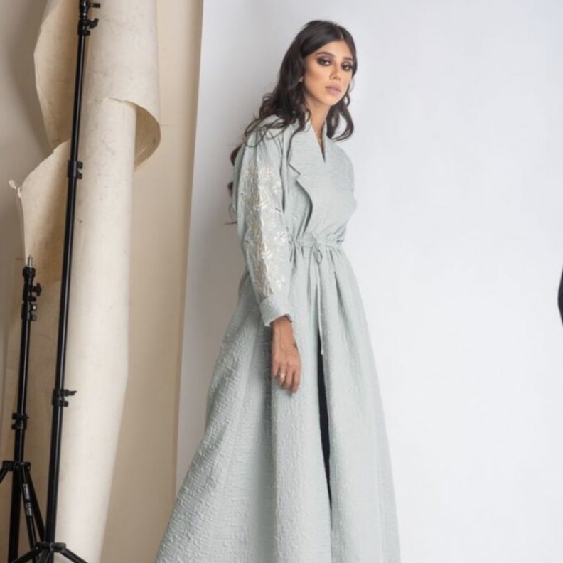 مصممة العبايات السعودية زهرة الصغير لـ "هي": هدفي إظهار الجانب الرقيق للأنثى