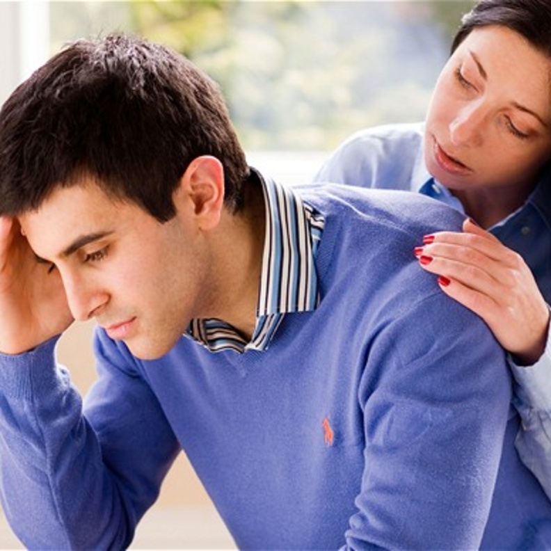 كيف تدعم الزوجة زوجها إذا كان يشعر بالتوتر في الحياة