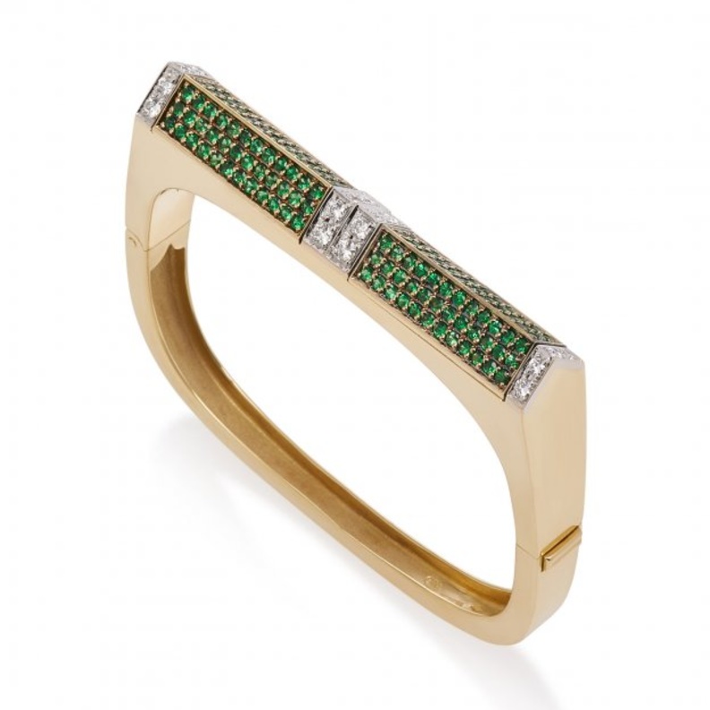 عقد من انيسا كيرميتش Anissa Kermiche