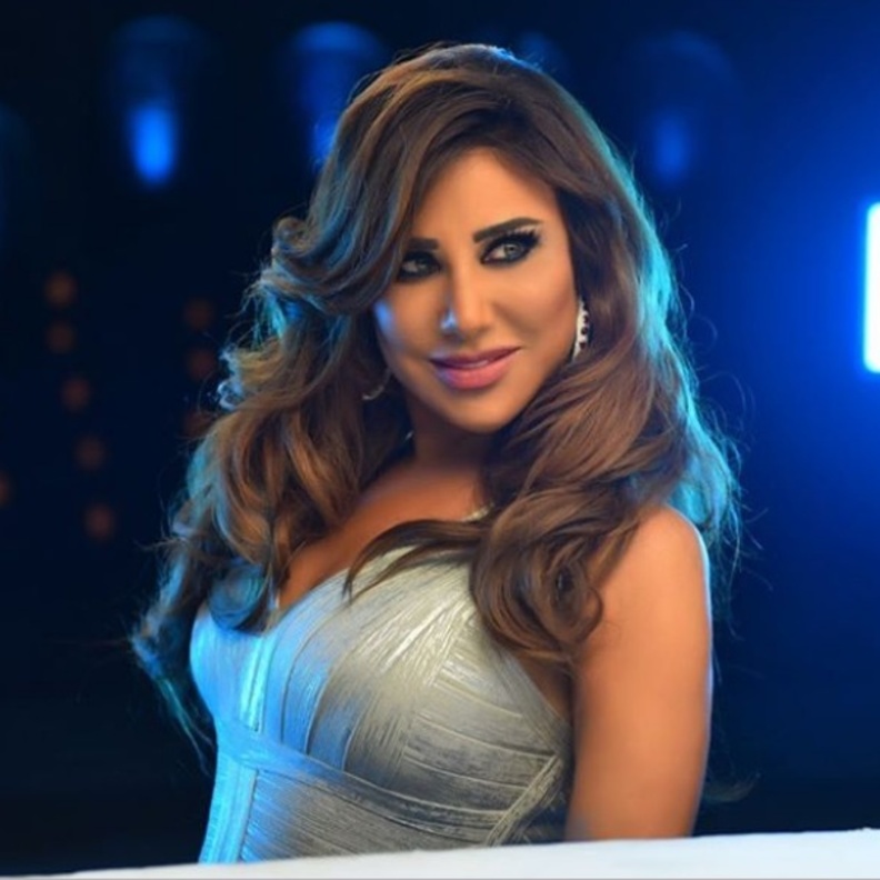 نجوى كرم تفضح عمليات تجميل الفنانات