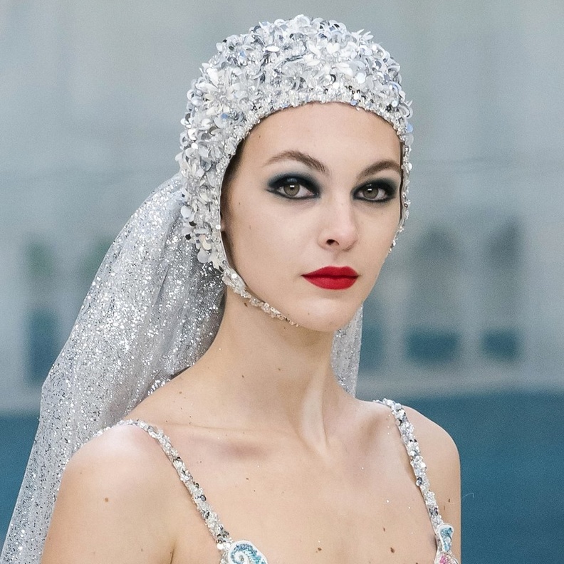  احدث الوان مكياج عرايس ربيع 2019 من شانيل