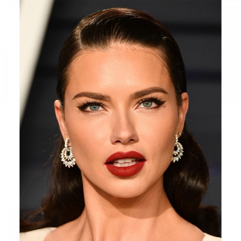 ليلي كولينز Lily Collins