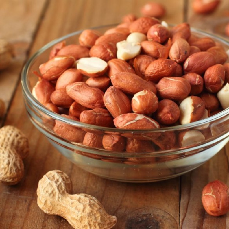 الفول السوداني ملين طبيعي للمعدة