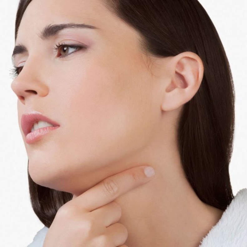 سرطان البلعوم يسبب دم في البلغم