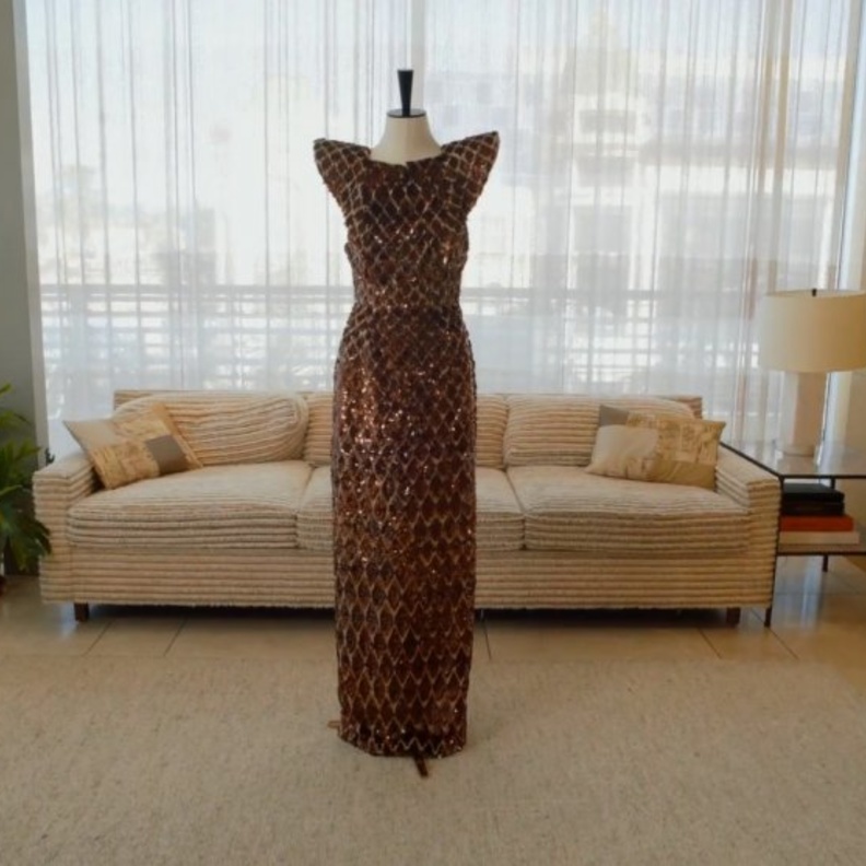 ايما ستون على السجادة الحمراء 