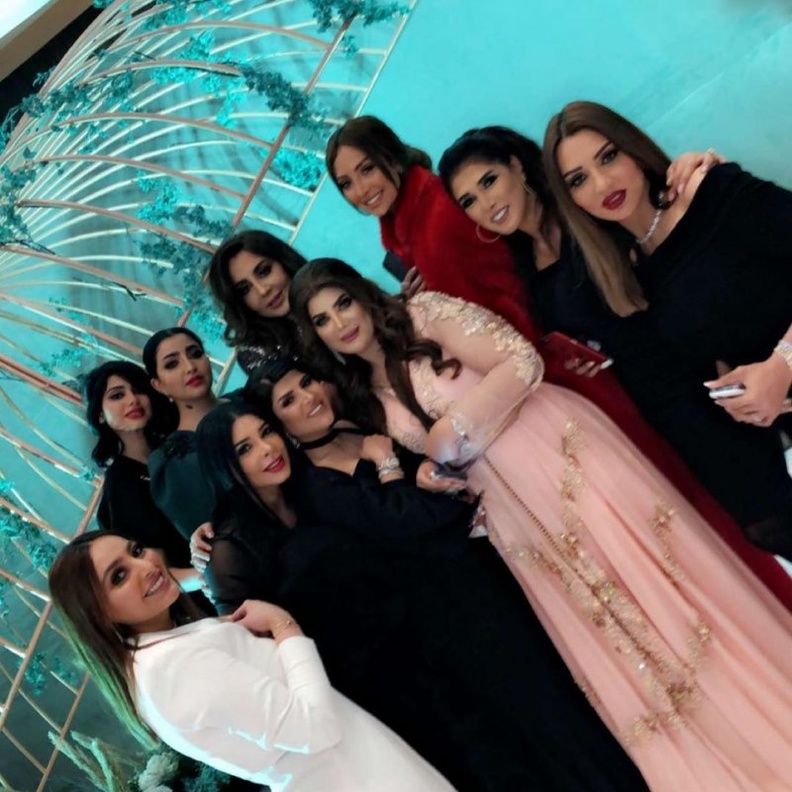 نجمات الكويت يجمتعن بضيافة أحلام حسن