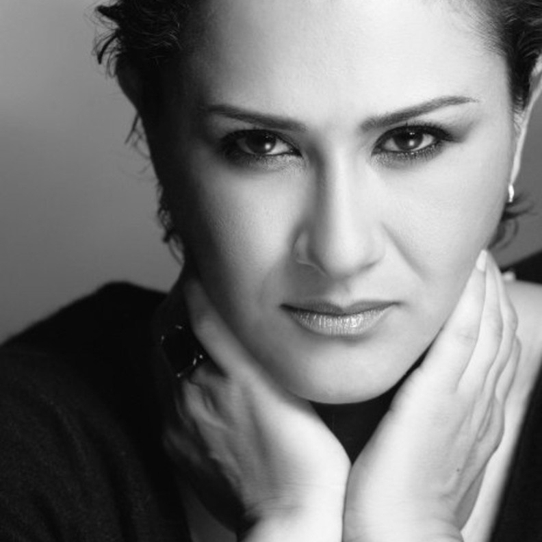 المكياب ارتست معصومة هاشم مع النجمة احلام