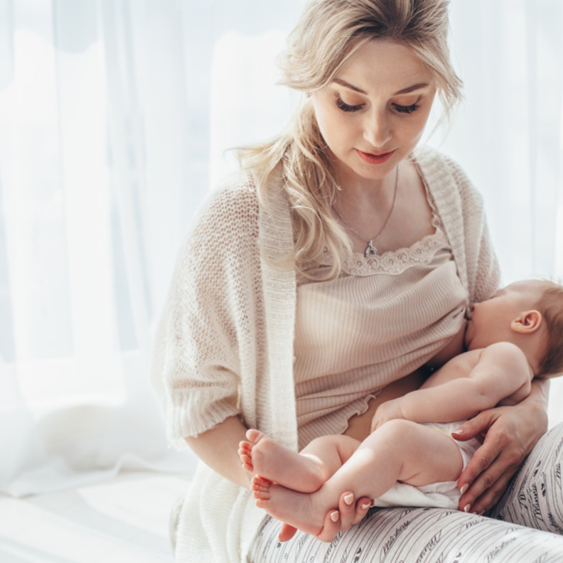 أهم فوائد الرضاعة الطبيعية