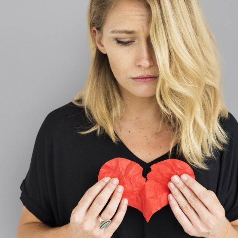 ارتفاع الادرينالين في الدماغ يتسبب بمتلازمة القلب المنكسر