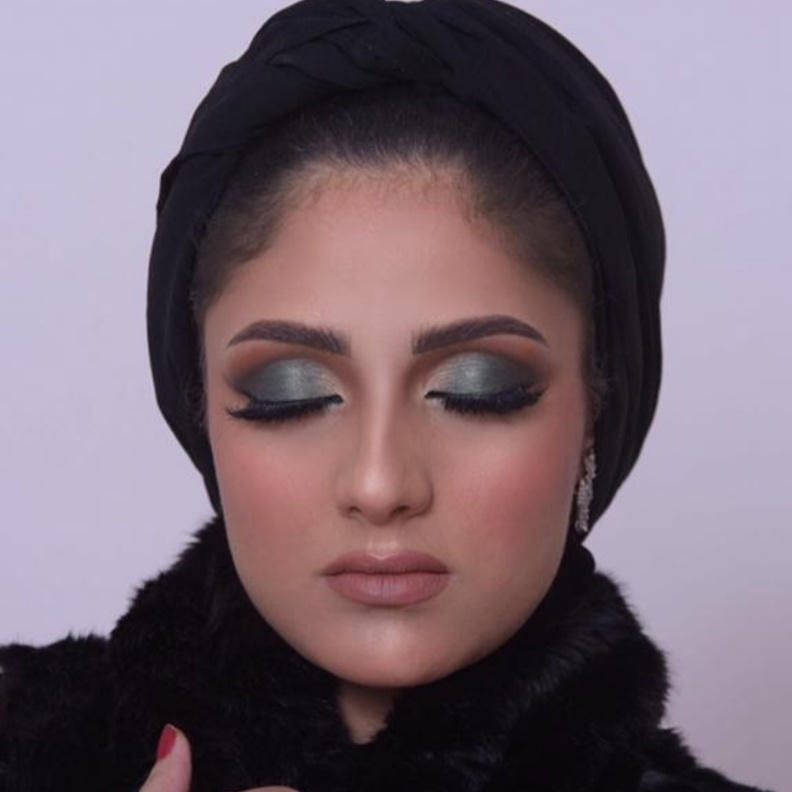 من مكياج خبيرة التجميل هدى عبيد