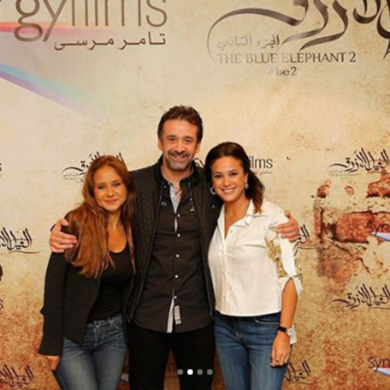 نيللي كريم وهند صبري وكريم عبد العزيز