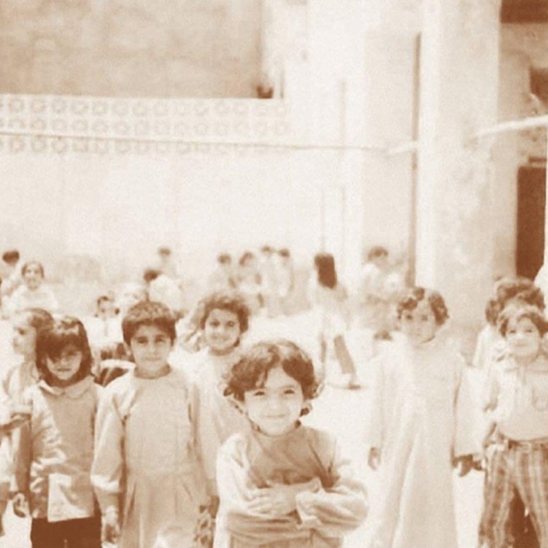 الطالبات في المدارس السعودية قديماً