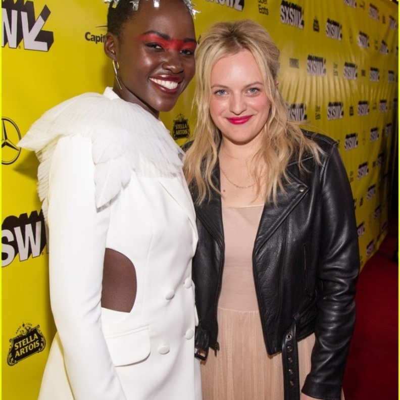 لوبيتا نيونجو واليزابيث موس