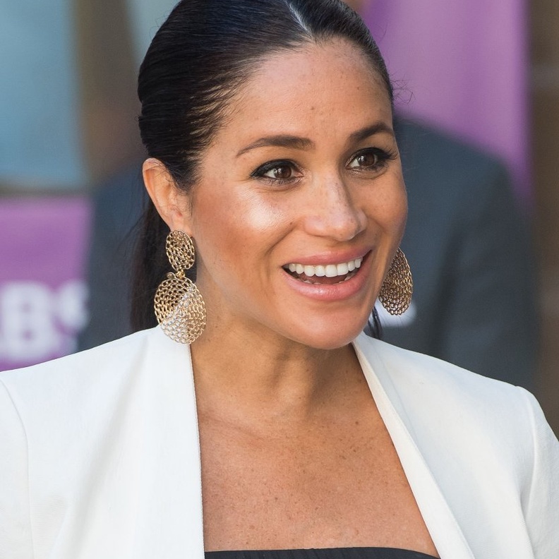  ميغان ماركل ترتدي أقراط من GAS Bijoux