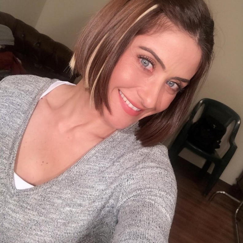 هيدي كرم لديها ابن شاب