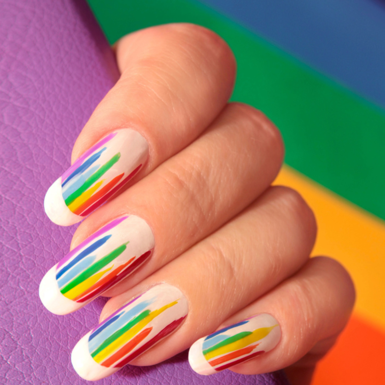 تألقي برسمات اظافر مبهجة في الربيع