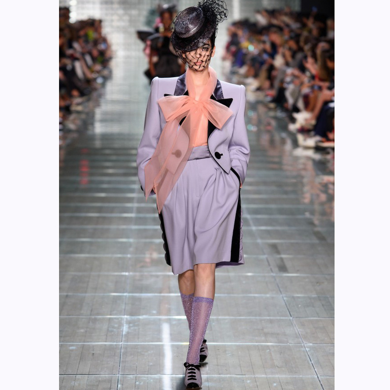 أكسسوارات الجوارب السوداء من دار Marco De Vincenzo