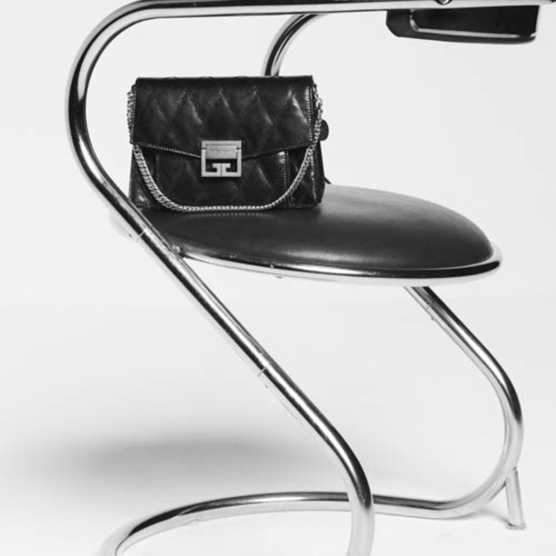 حقيبة GIVENCHY الجديدة