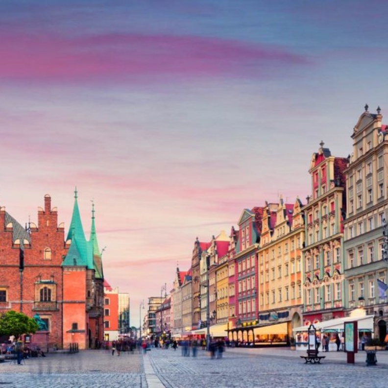 استمتعا بشعر عسل لا ينتسى في بولندا