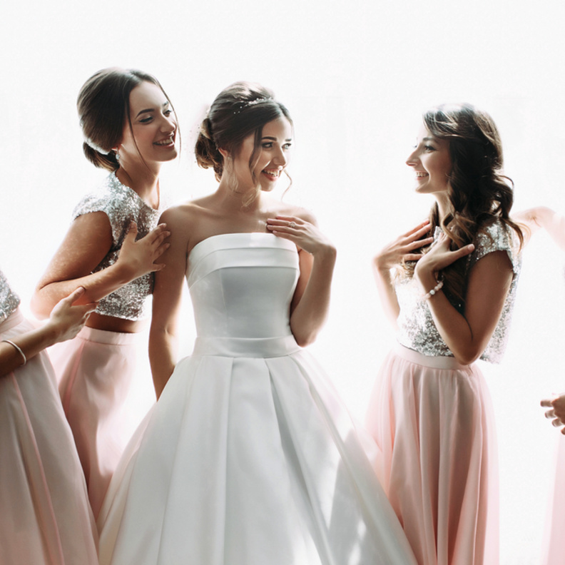 استعيني بالصديقات