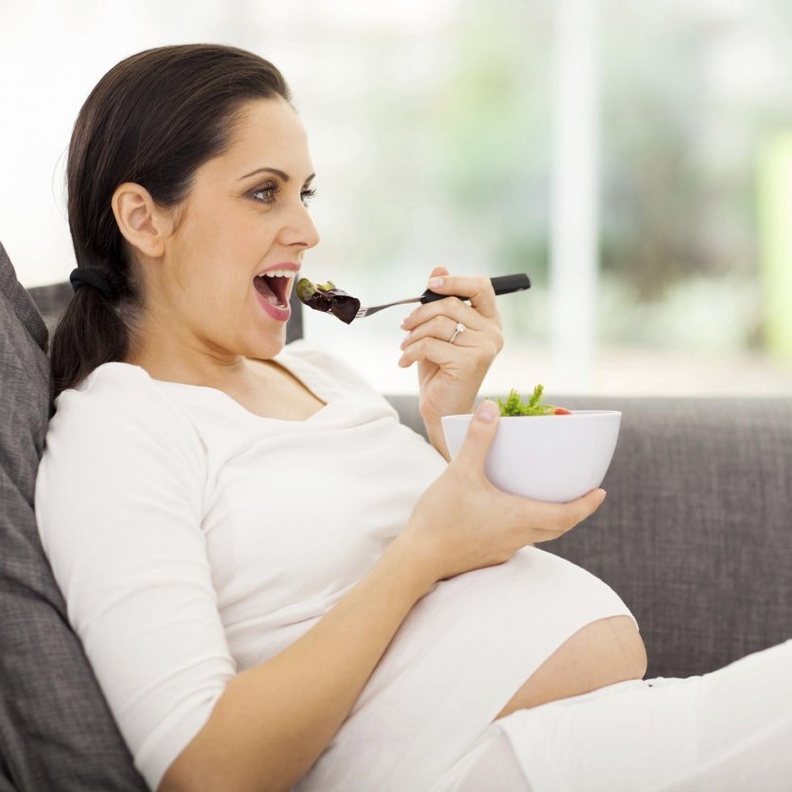 وصفات طبيعية لعلاج حرقة المعدة للحامل