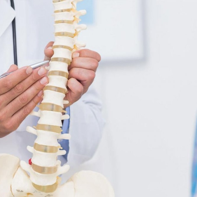 فتق الفقرات القطنية هو مرض يصيب العمود الفقري