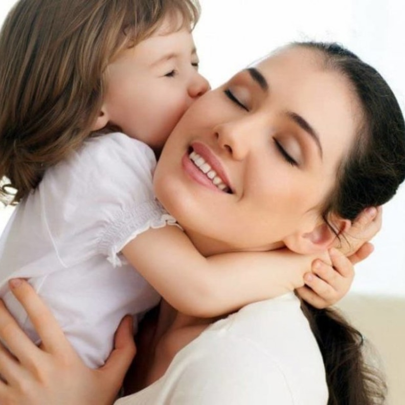  تصرفات للأم تتعارض مع الأمومة 