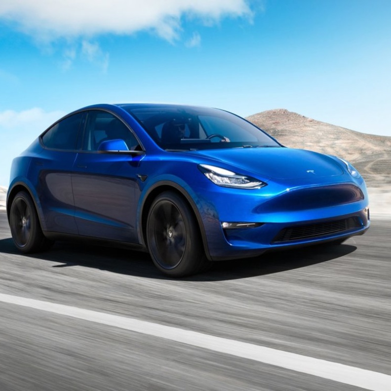 تيسلا تكشف رسمياً عن بيانات سيارتها الجديدة موديل Y
