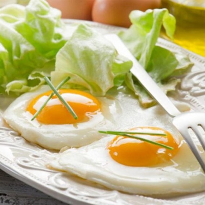 الإفراط في تناول البيض مضر للصحة