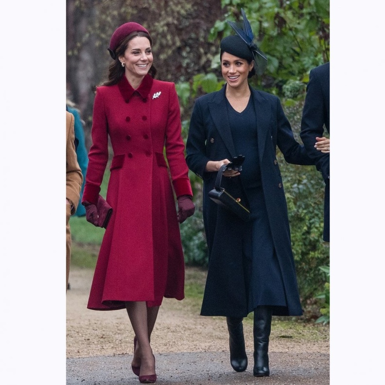 الدوقتان بمعطف من ماركة Sentaler لكن كيت فضّلت النسخة الأقصر وباللون الرمادي