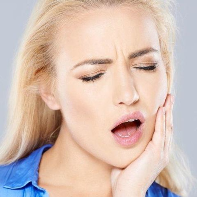  أمراض الفم تسبب قلاع الفم