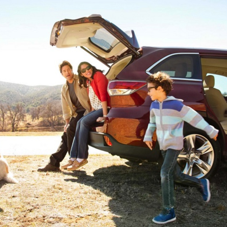 تمثل السيارات الكبيرة الحجم الخيار المناسب للسيدات الأمهات اللتن رزقن بأكثر من ثلاثة أطفال