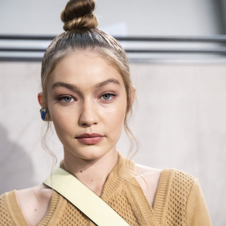 الكعكة الصغيرة موضة ربيع 2019 بأسلوب Fendi