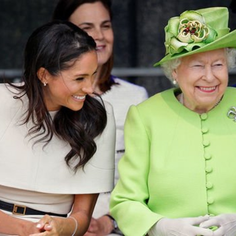 لغة الجسد تكشف مشاعر ملكة بريطانيا الحقيقية اتجاه كيت ميدلتون وميغان ماركل