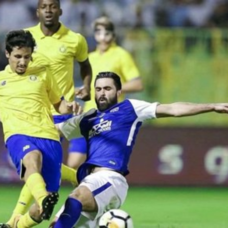 أحد يصارع للبقاء في دوري المحترفين