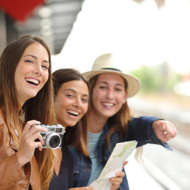 كيف تكون المرأة صداقات جديدة تدوم فترة أطول