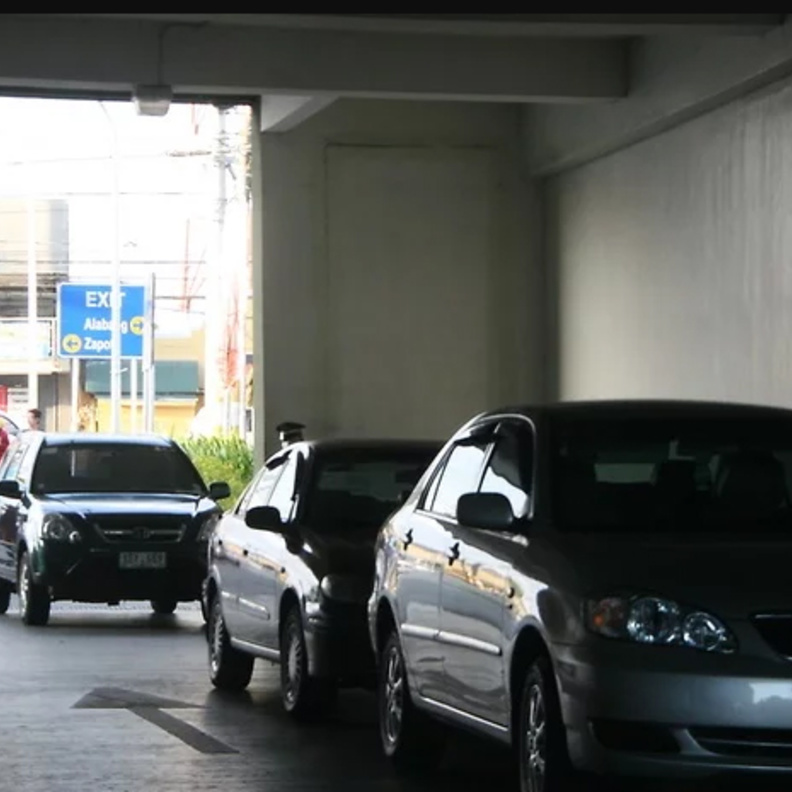 احرصي على ركن سيارتك في منطقة مضاءة جيدا