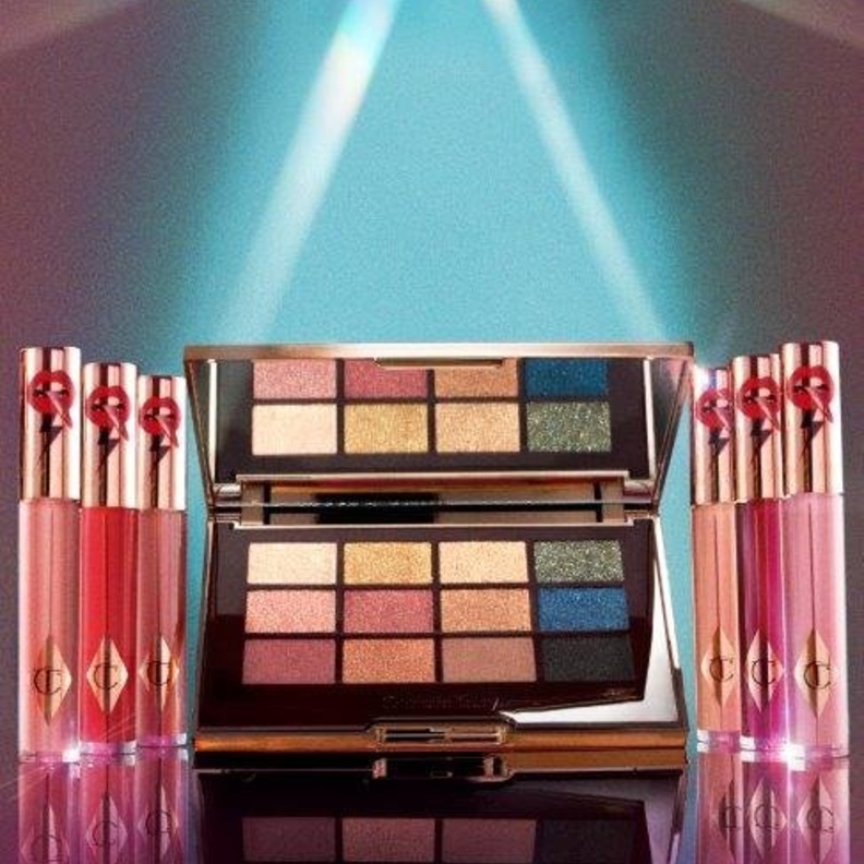 لعيون آسرة وشفاه تخطف القلوب.. تعرفي الى مجموعة The Icons من Charlotte Tilbury